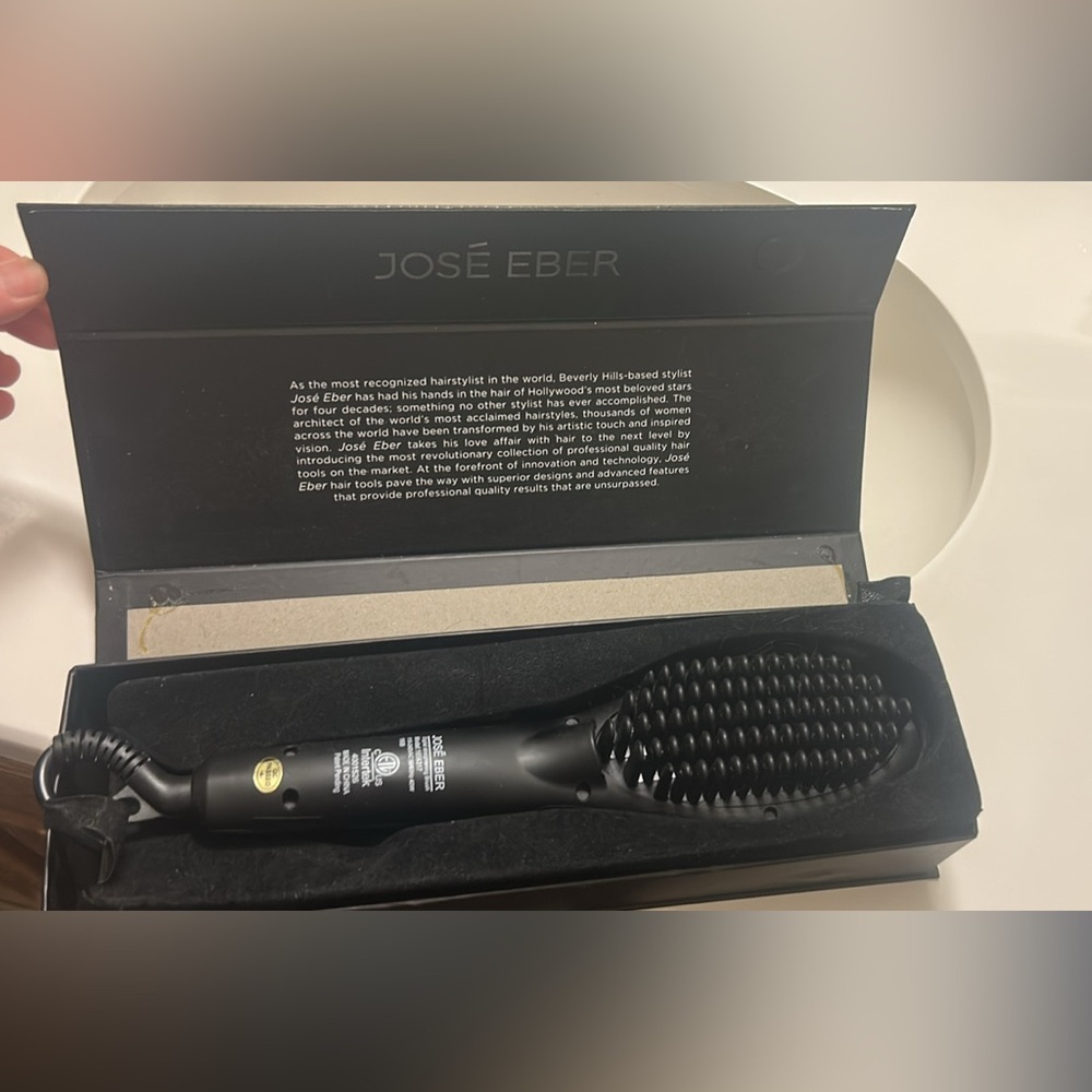 Jose Eber Hair Straightening Brush - Picture 2 of 2